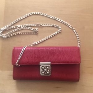 Red crossbody wallet with gold removable gold chain strap, NWT, turnstyle close